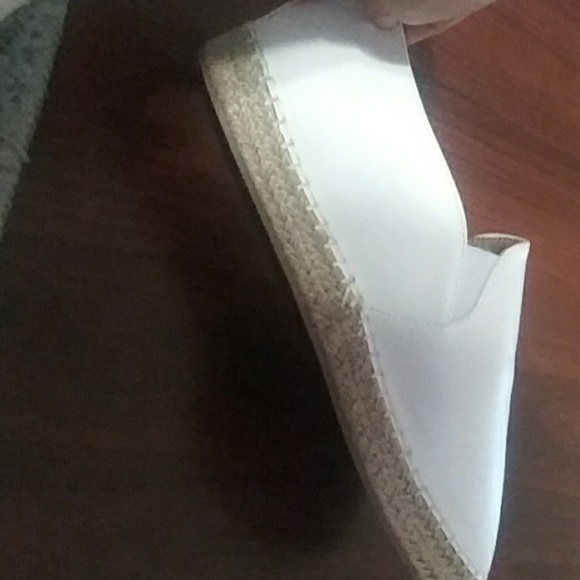 Shose - Picture 3 of 3